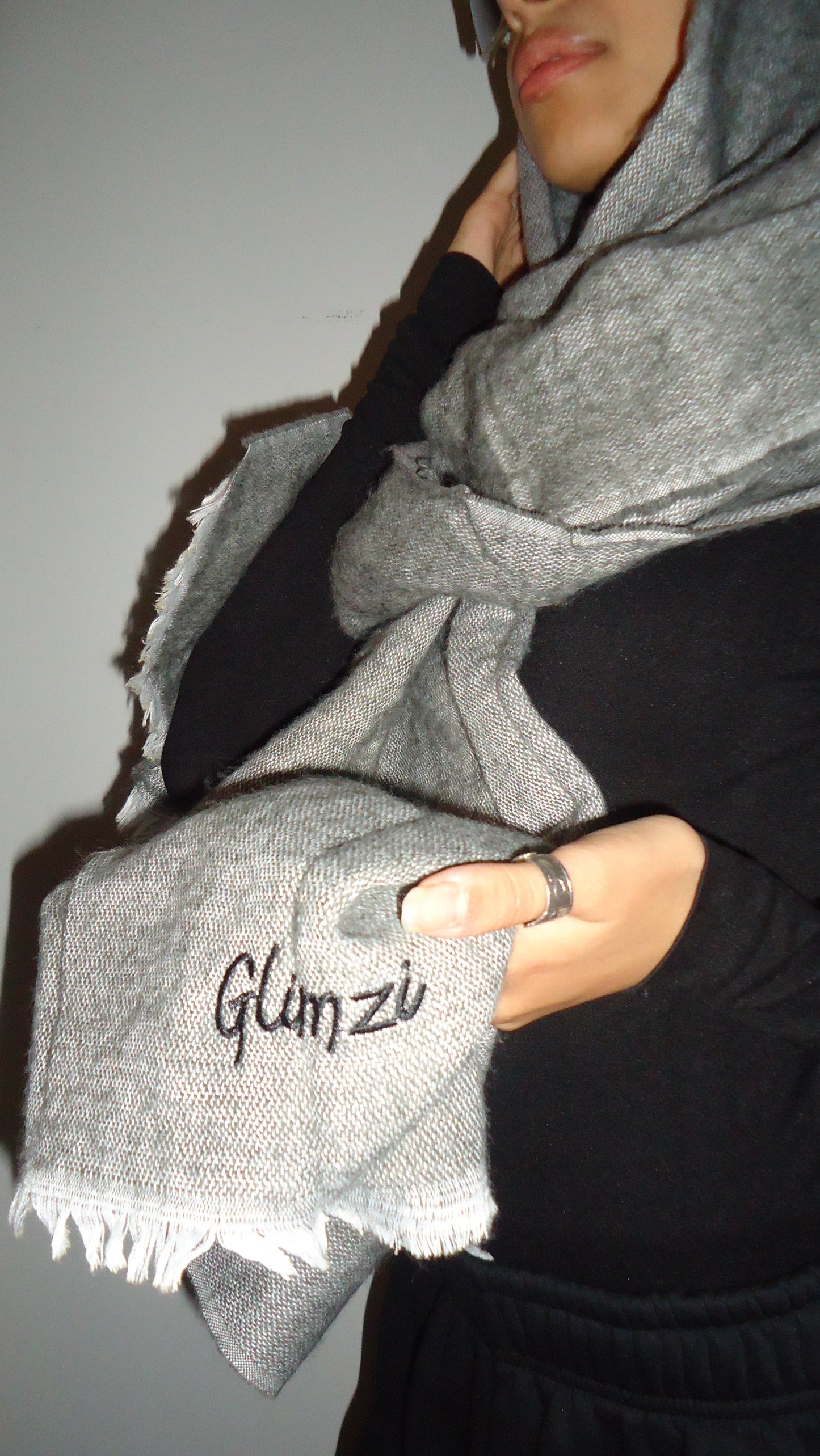 GREY Glimzi Scarf